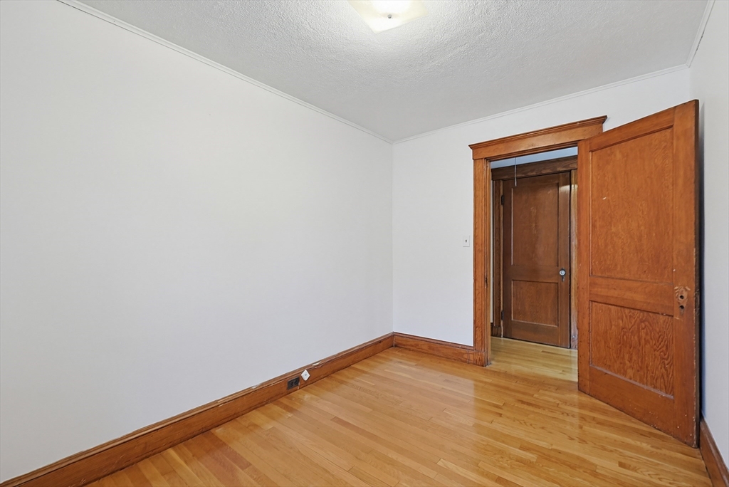 86 Hawthorne St, Boston, MA Photo #26