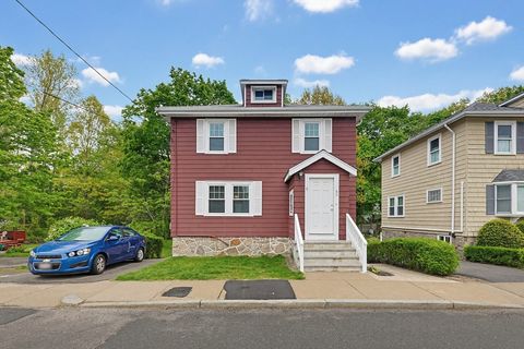 86 Hawthorne St Boston MA 02131