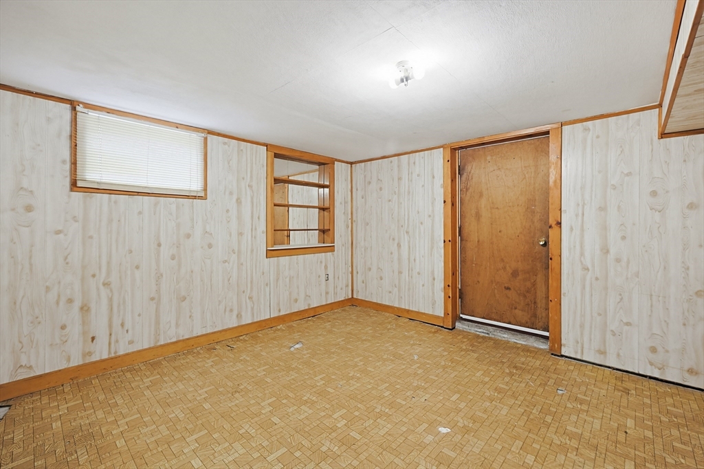 86 Hawthorne St, Boston, MA Photo #22
