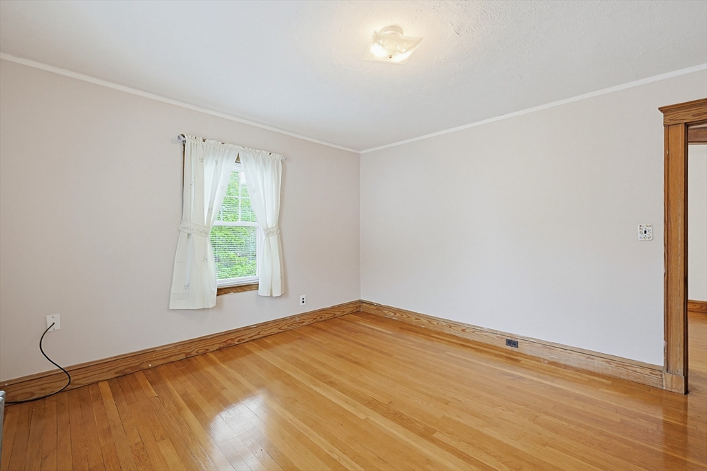 86 Hawthorne St, Boston, MA Photo #29