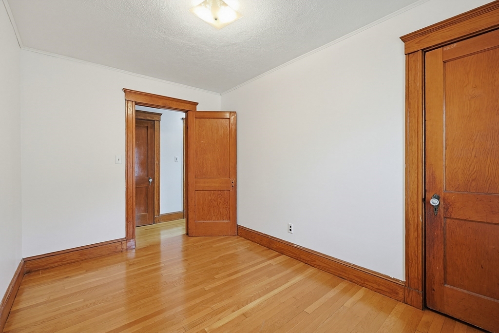 86 Hawthorne St, Boston, MA Photo #25