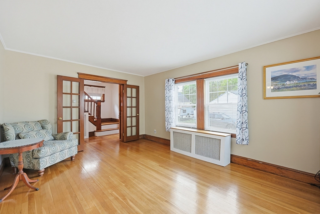 86 Hawthorne St, Boston, MA Photo #9