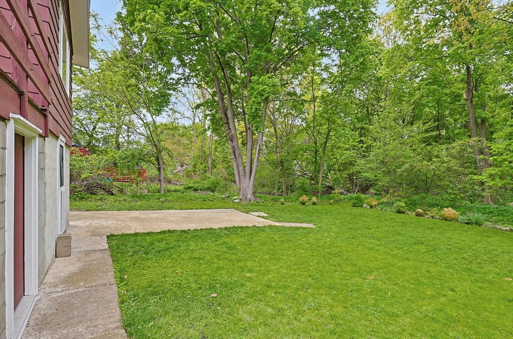 86 Hawthorne St, Boston, MA Photo #38