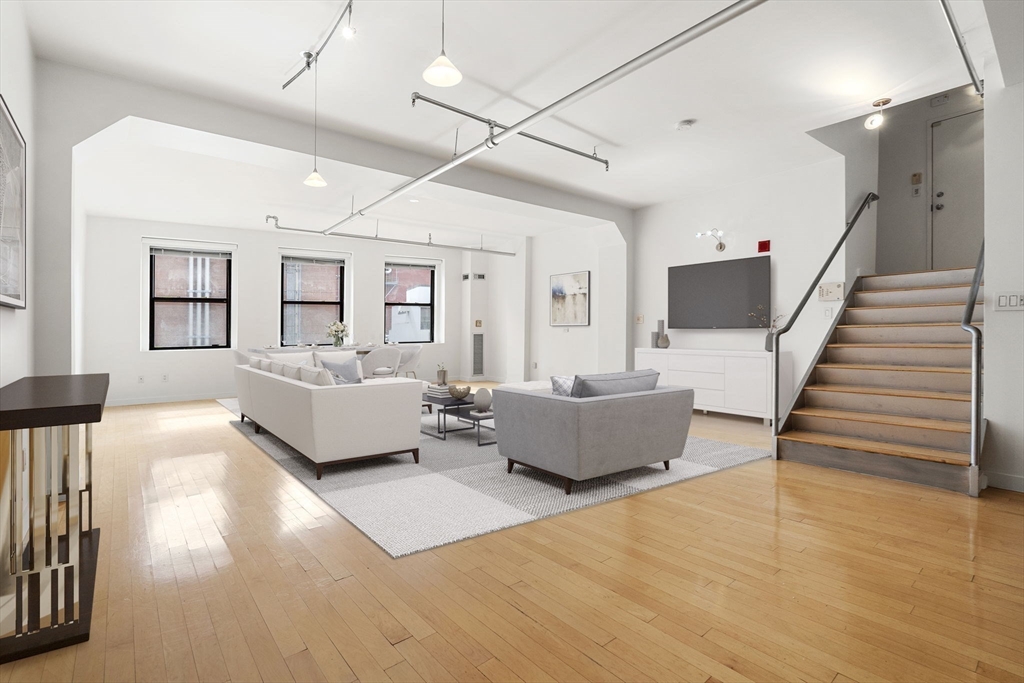 453 Washington St 8A
