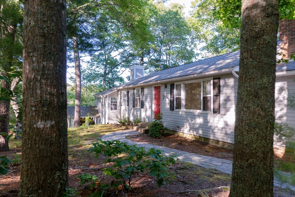 24 Little John Rd