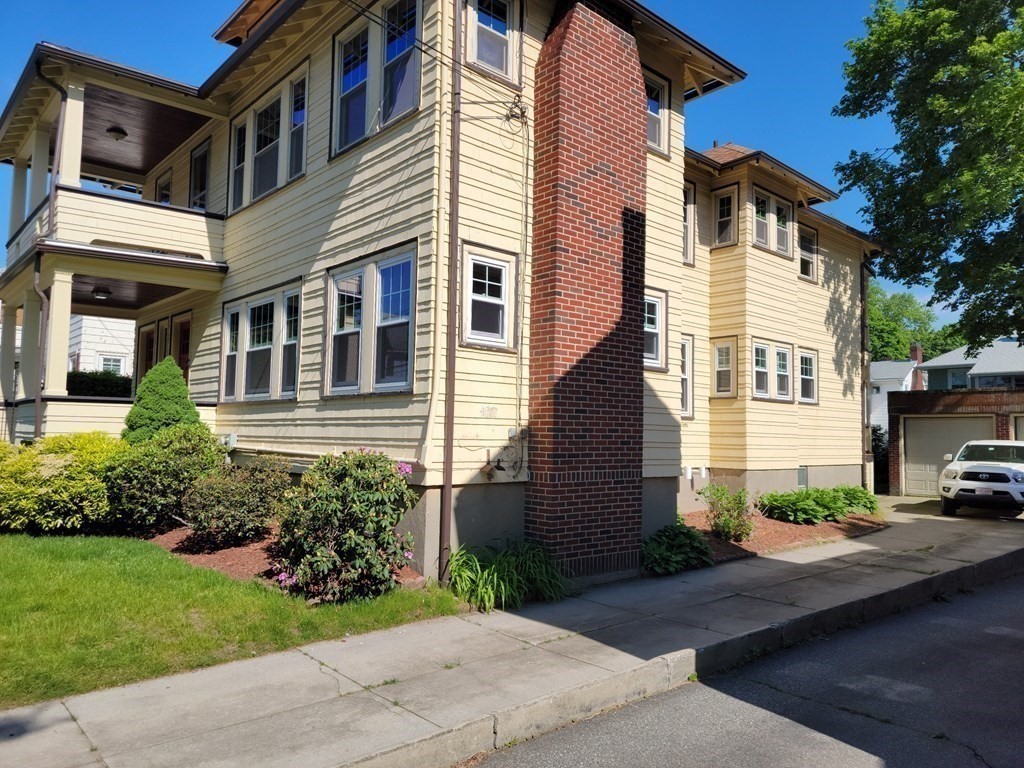 Belmont, Massachusetts 02478, United States, 3 Bedrooms Bedrooms, ,1 BathroomBathrooms,Residential,Active,250917