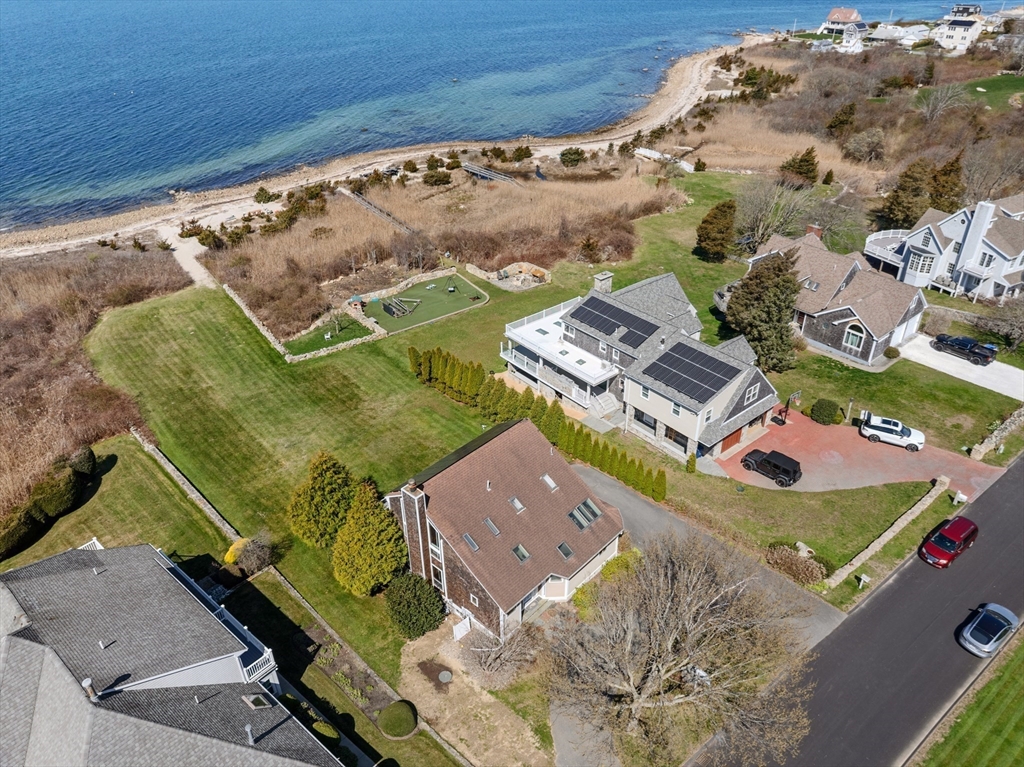 2 Windward Way