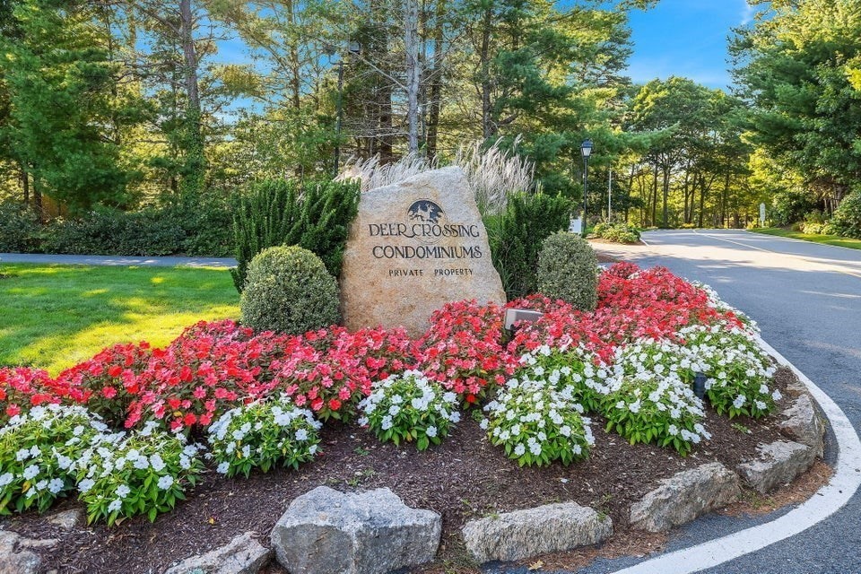 Mashpee, Massachusetts 02649, United States, 2 Bedrooms Bedrooms, ,2 BathroomsBathrooms,Residential,Pending,124535