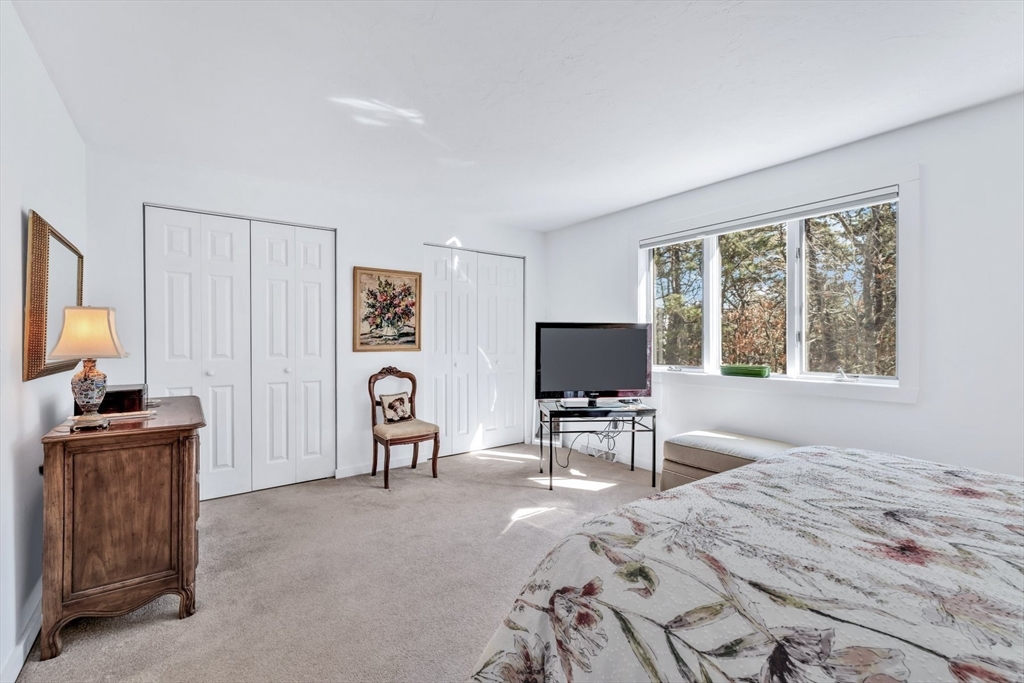 Mashpee, Massachusetts 02649, United States, 2 Bedrooms Bedrooms, ,2 BathroomsBathrooms,Residential,Pending,124535