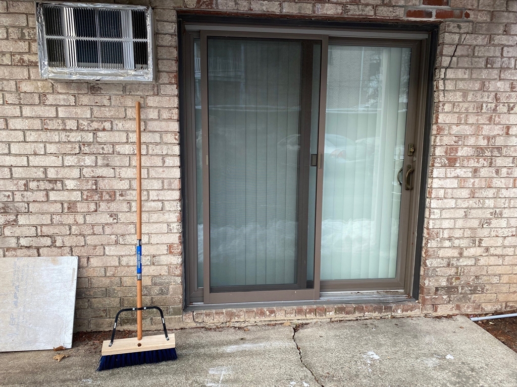 14 Kenmar Dr 102