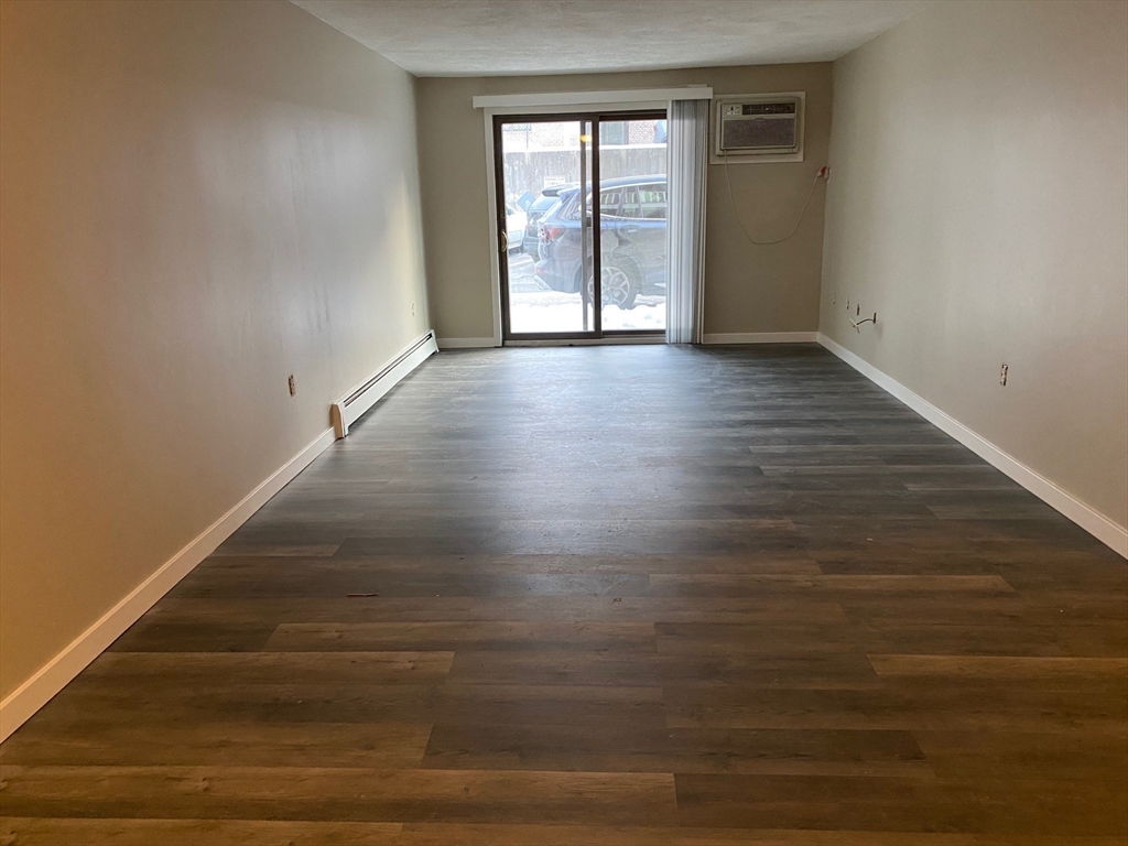 14 Kenmar Dr 102