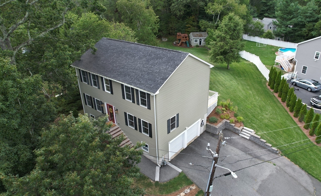 11 Chase St