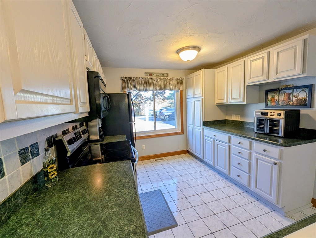 33 Stone Ridge Rd 33