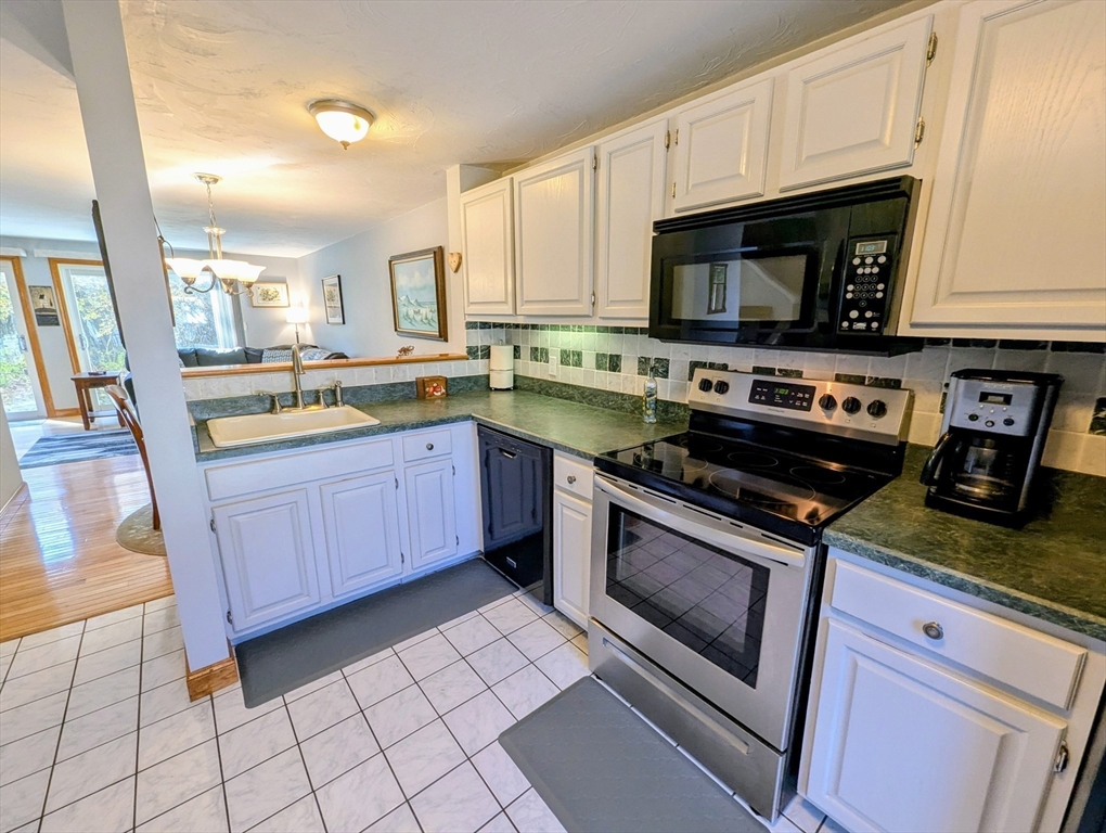 33 Stone Ridge Rd 33