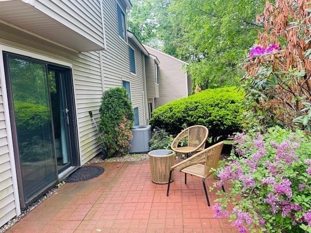 3 Thayer Pond Dr 10