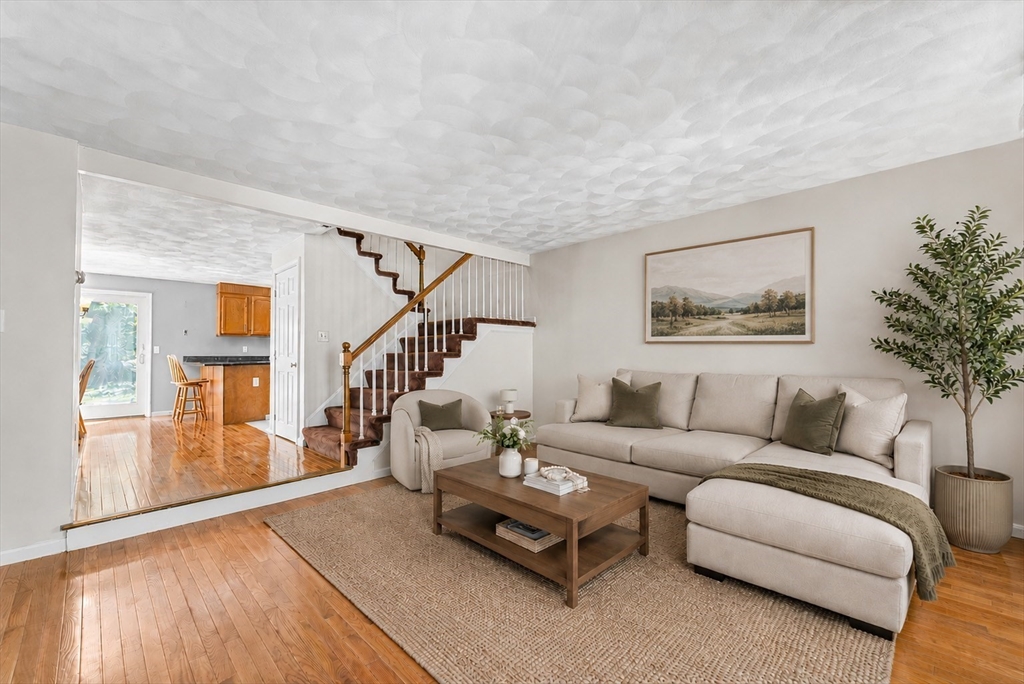 905 Wellman Ave #905, Chelmsford, MA Photo #2