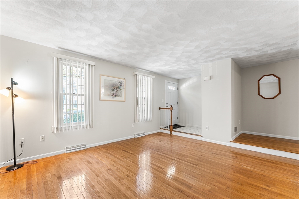 905 Wellman Ave #905, Chelmsford, MA Photo #5
