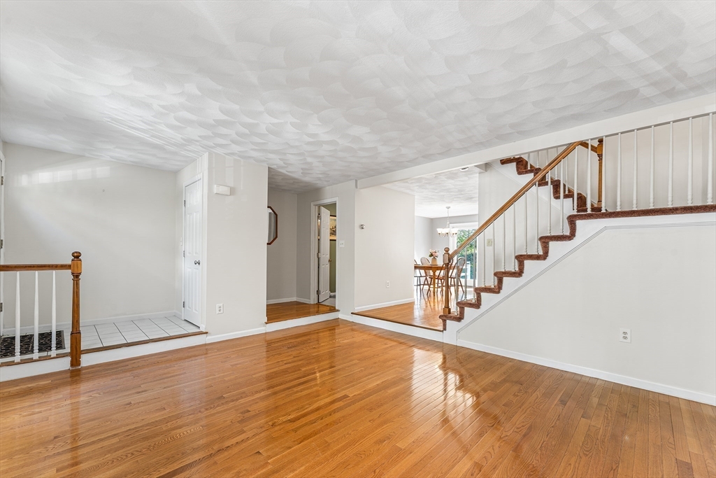 905 Wellman Ave #905, Chelmsford, MA Photo #3