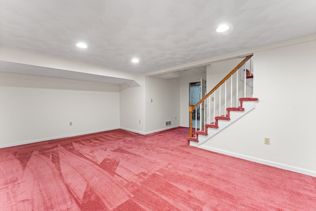 905 Wellman Ave #905, Chelmsford, MA Photo #24