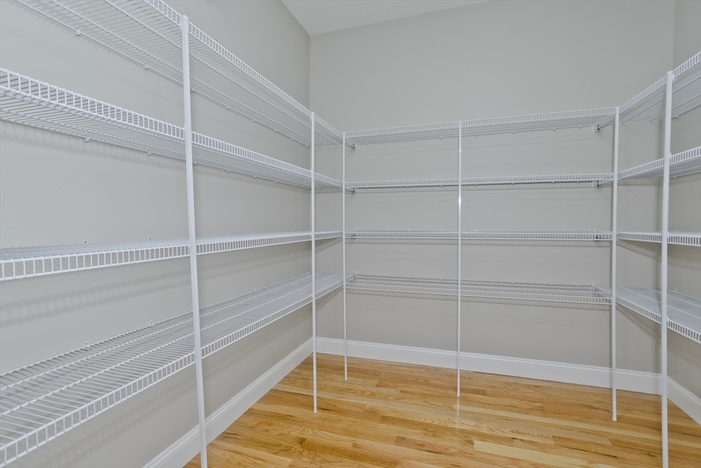 East Longmeadow, Massachusetts 01028, United States, 4 Bedrooms Bedrooms, ,3 BathroomsBathrooms,Residential,Active,184538