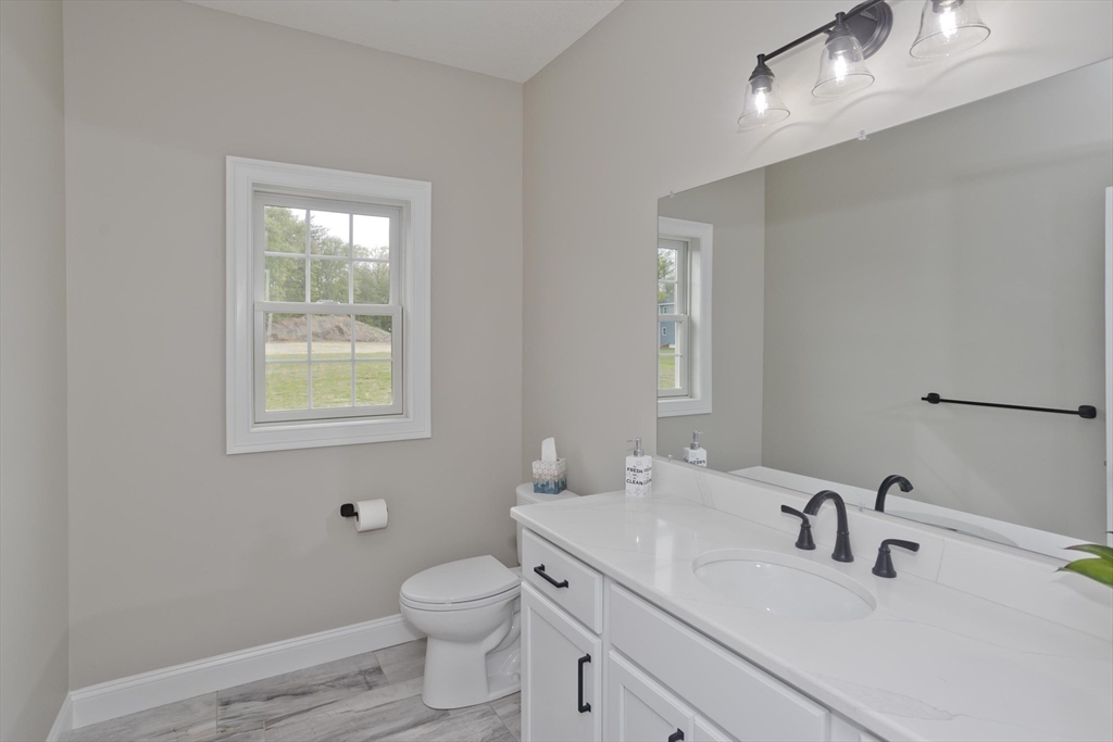 East Longmeadow, Massachusetts 01028, United States, 4 Bedrooms Bedrooms, ,3 BathroomsBathrooms,Residential,Active,184538