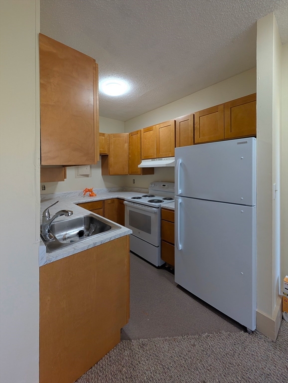 140 Chestnut St 210