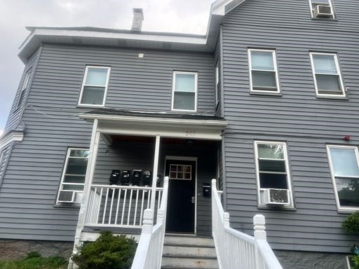 Photo of 240 Crescent St, Waltham, MA