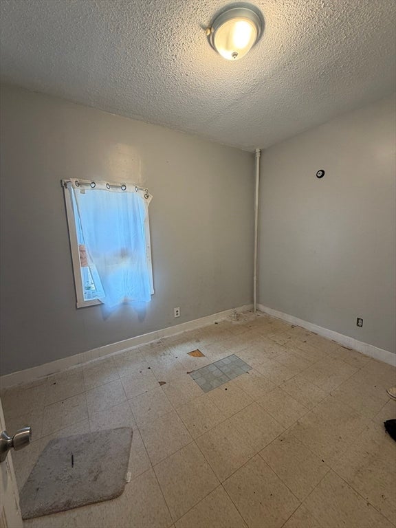 11 Brownville Ave, Lynn, MA Photo #7