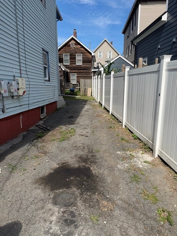 11 Brownville Ave, Lynn, MA Photo #3