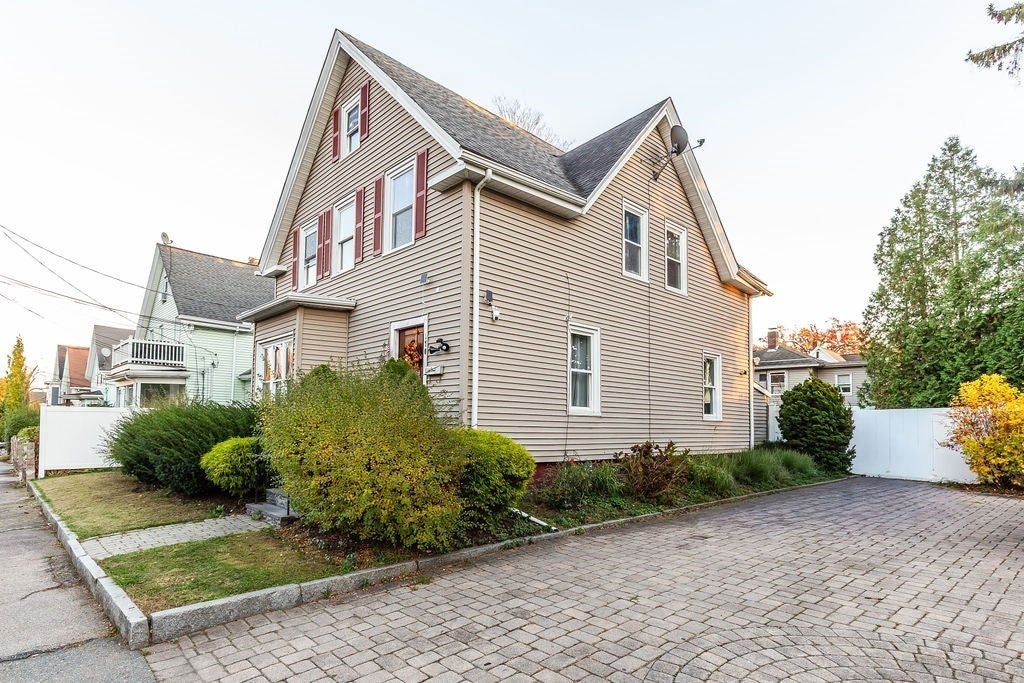 Photo of 170 Tribou St, Brockton, MA