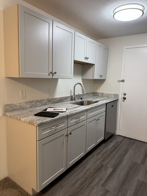 5 Village Rock Lane 24