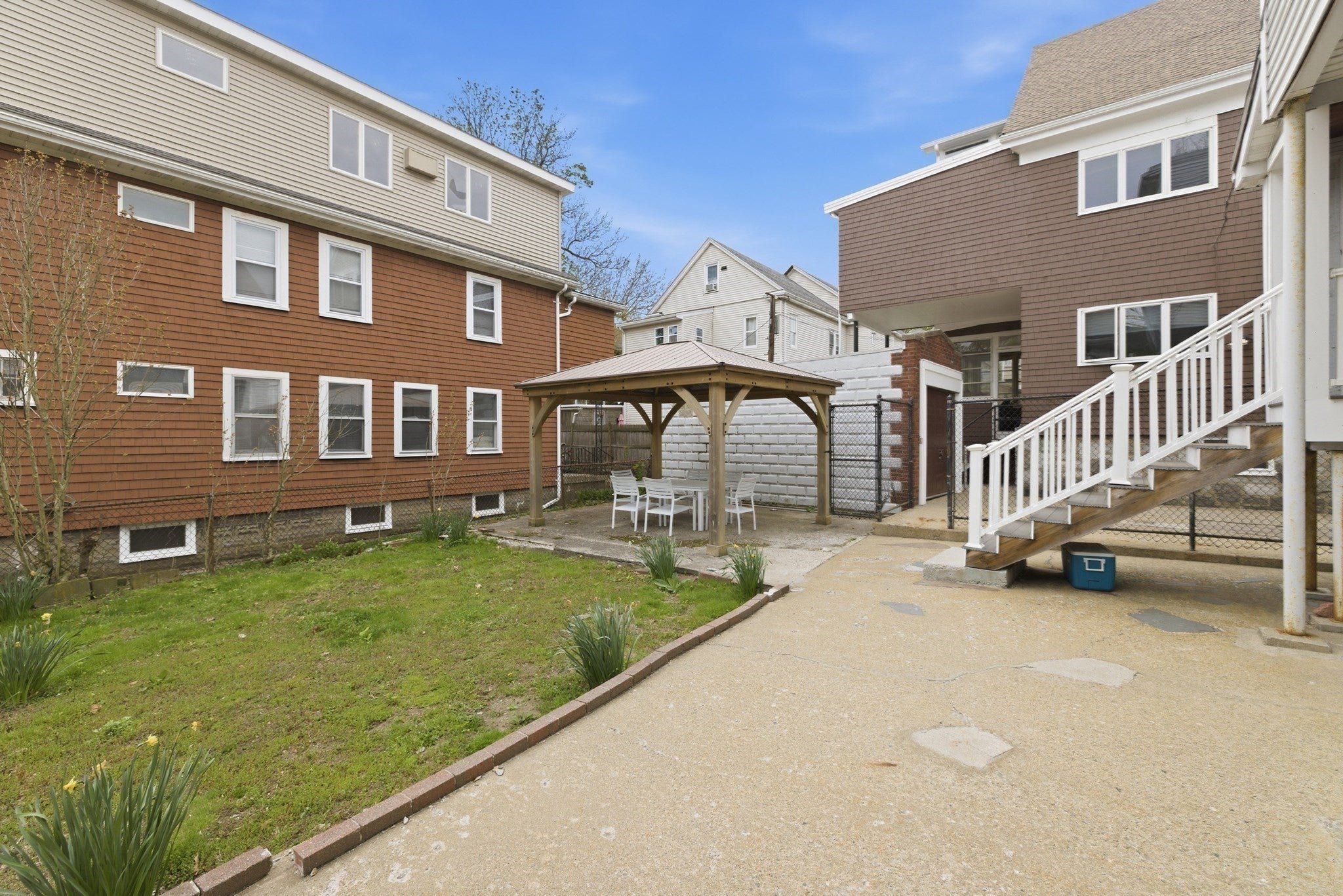 126 Summer St