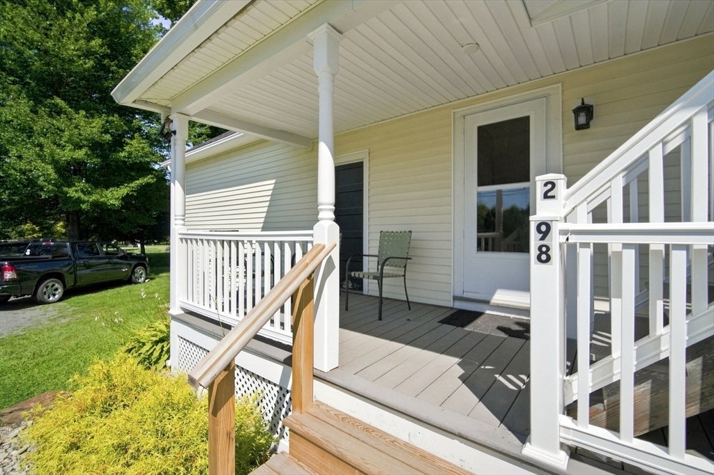 98 Stockbridge Rd, Hadley, MA, 98 Stockbridge Rd, Hadley, MA Photo #4