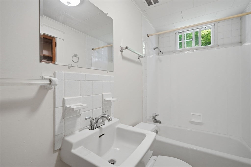 98 Stockbridge Rd, Hadley, MA, 98 Stockbridge Rd, Hadley, MA Photo #23