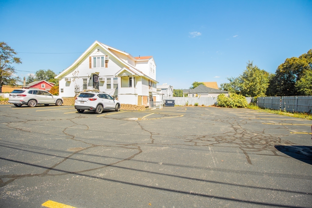 636 Sunderland Rd (Rte 20) 1