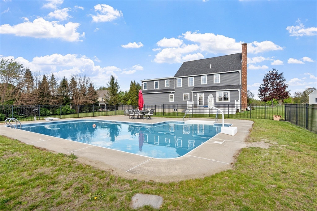 49 Farm Land Lane, Lancaster, MA, 49 Farm Land Lane, Lancaster, MA Photo #3