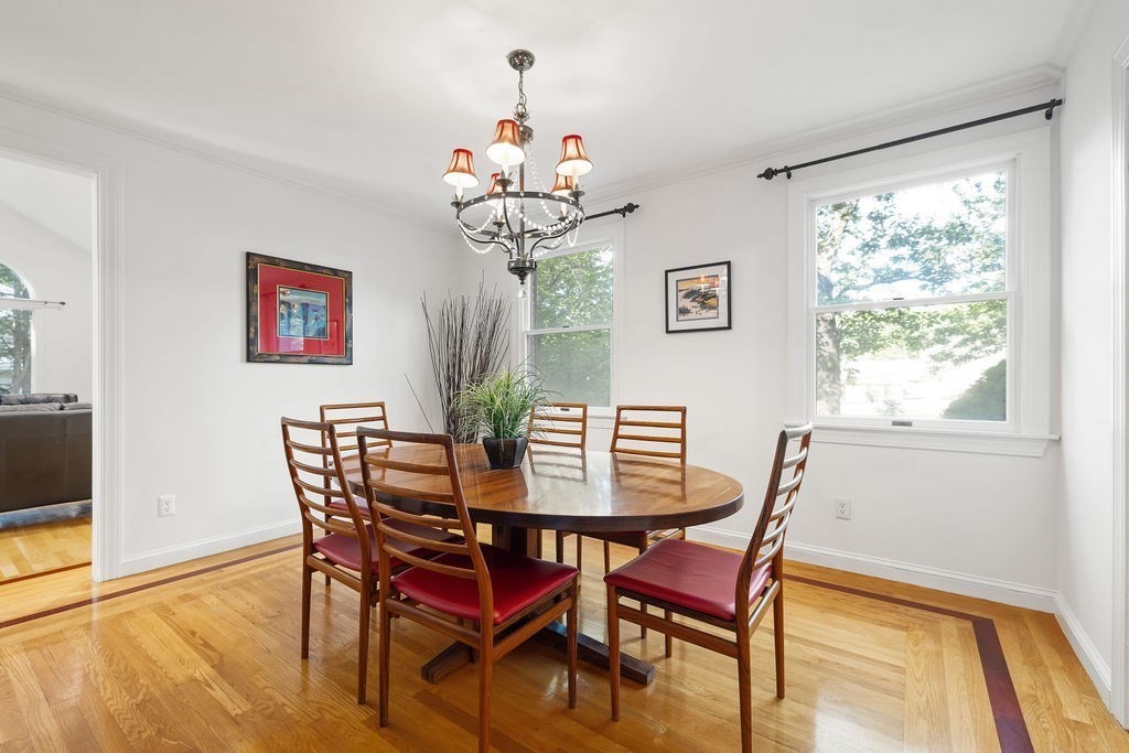 Natick, Massachusetts 01760, United States, 4 Bedrooms Bedrooms, ,3 BathroomsBathrooms,Residential,Active,168949