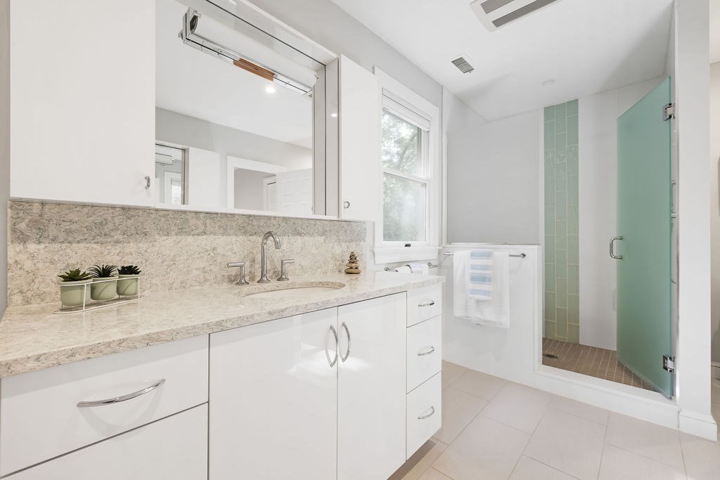 Natick, Massachusetts 01760, United States, 4 Bedrooms Bedrooms, ,3 BathroomsBathrooms,Residential,Active,168949