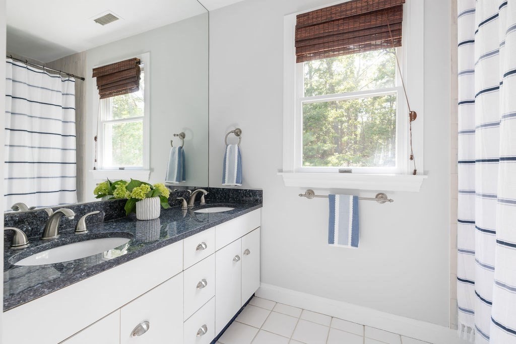 Natick, Massachusetts 01760, United States, 4 Bedrooms Bedrooms, ,3 BathroomsBathrooms,Residential,Active,168949