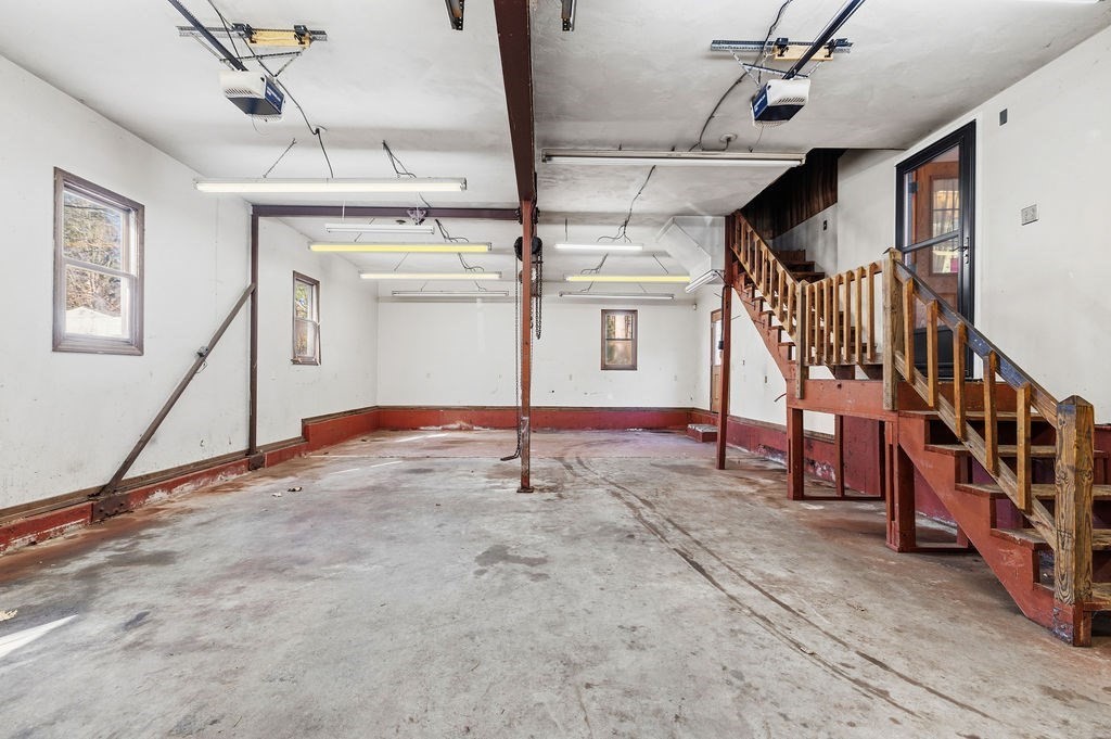 47 Center St