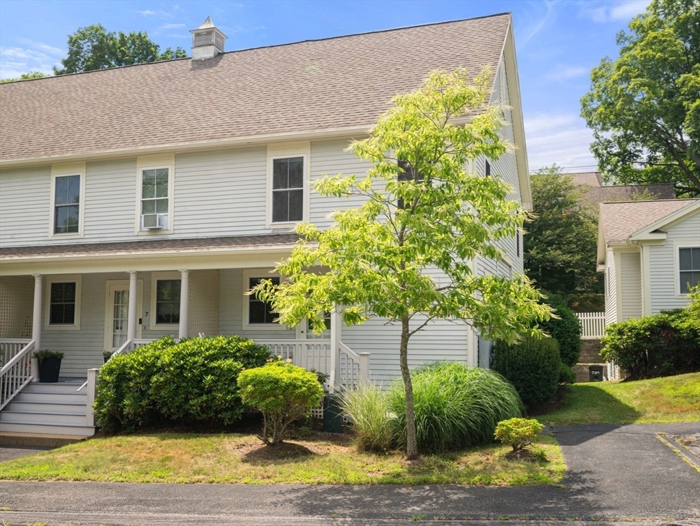6 Leland Dr 6