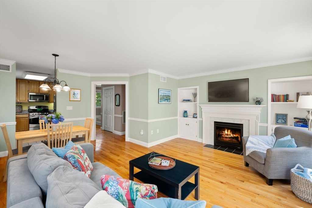 6 Leland Dr 6