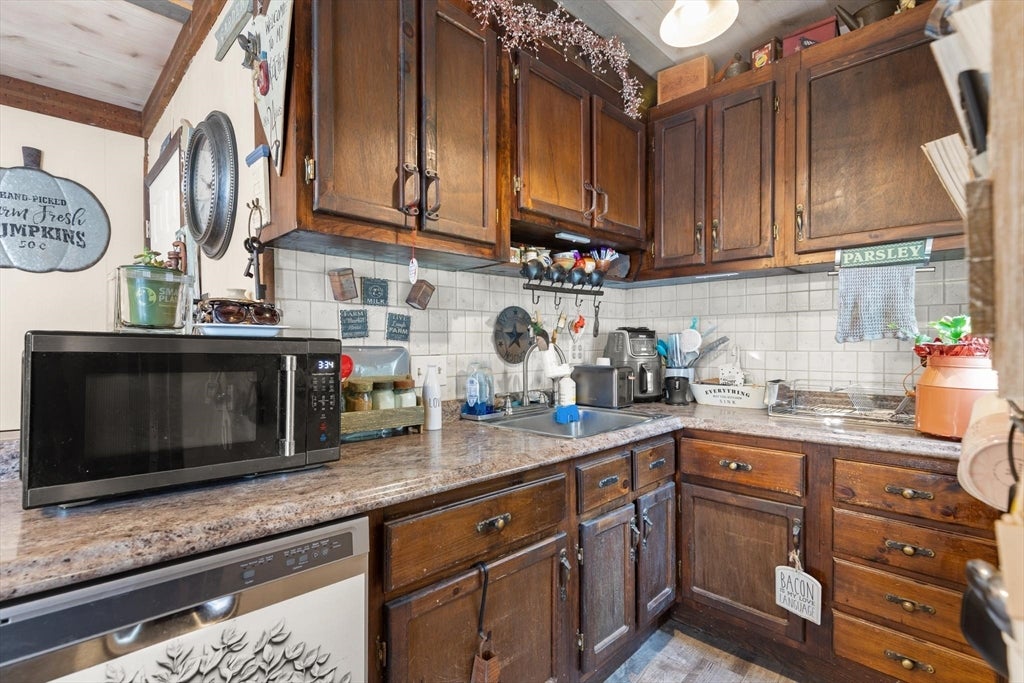 9 Norcross St, Worcester, MA, 9 Norcross St, Worcester, MA Photo #12