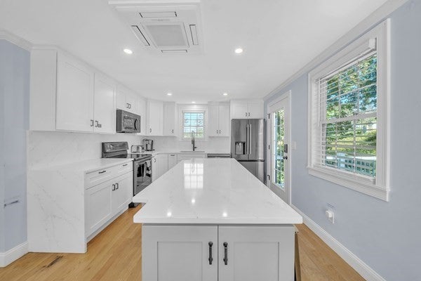 35 Holbrook Ave, Wellfleet, MA, 35 Holbrook Ave, Wellfleet, MA Photo #3