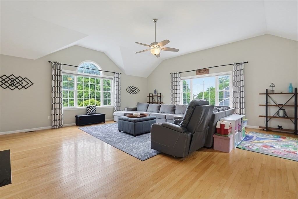 28 Roland Way, Milford, MA, 28 Roland Way, Milford, MA Photo #12