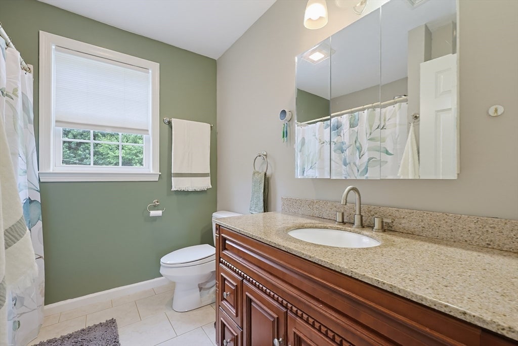 28 Roland Way, Milford, MA, 28 Roland Way, Milford, MA Photo #19