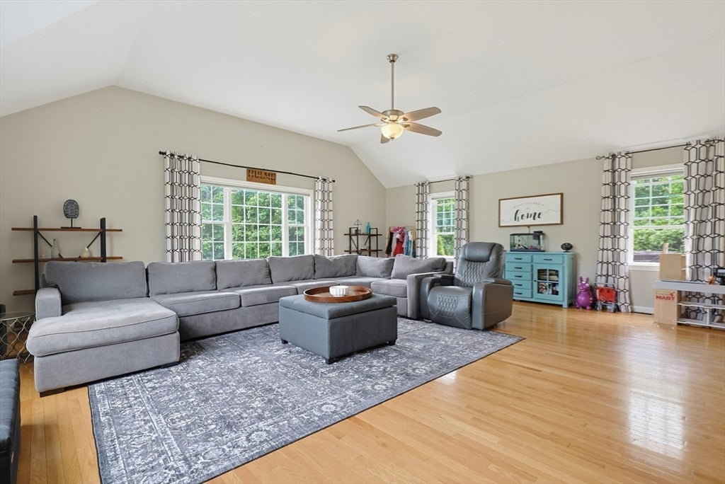 28 Roland Way, Milford, MA, 28 Roland Way, Milford, MA Photo #10