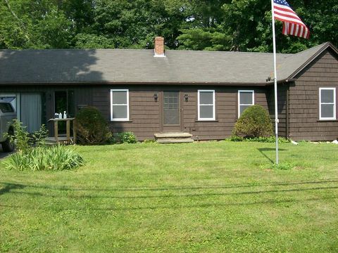 Photo of 480 Pleasant Street, Leicester, MA 01524 (MLS # 73459453)