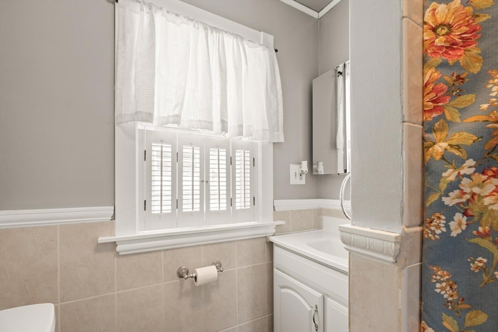 8 Palmer Ave, Saugus, MA, 8 Palmer Ave, Saugus, MA Photo #28