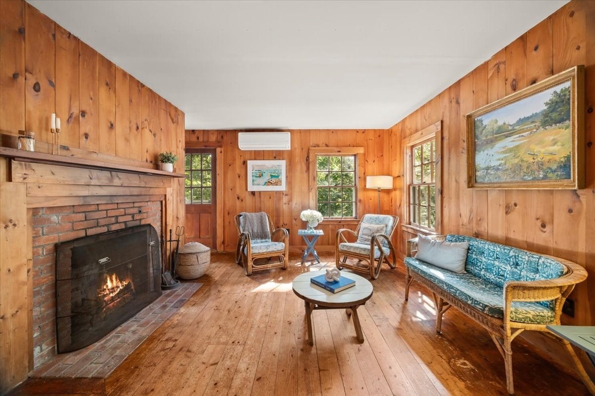 89 F R Lillie RD, Falmouth, MA, 89 F R Lillie RD, Falmouth, MA Photo #7